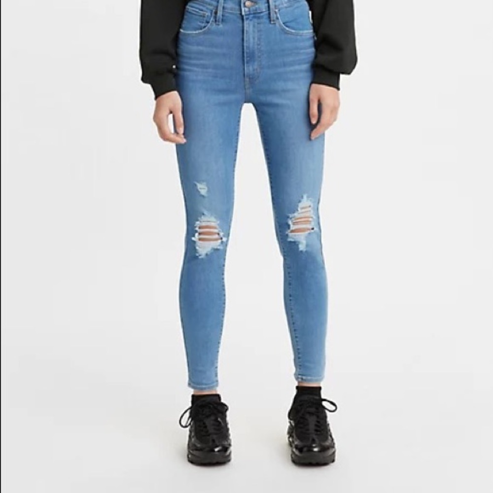 Levi’s High Rise Ripped Skinny Jean